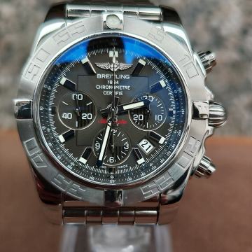 Breitling Chronomat B01