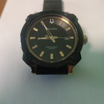 Bulova Precisionist 98B303