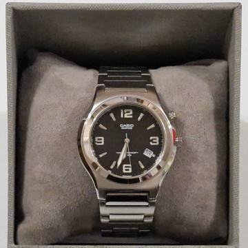 Casio Edifice EF-115D – čelik, modul 3304 – SUPER STANJE!