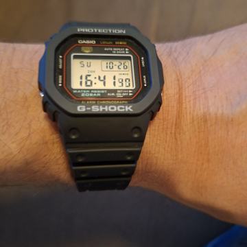 Casio G-Shock DW5000R Made in Japan NOVO