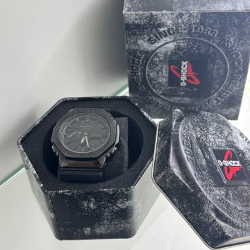 CASIO G-SHOCK GM-2100BB