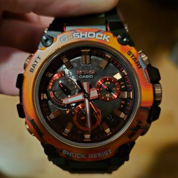 Casio G-Shock Master of G – Flare Red