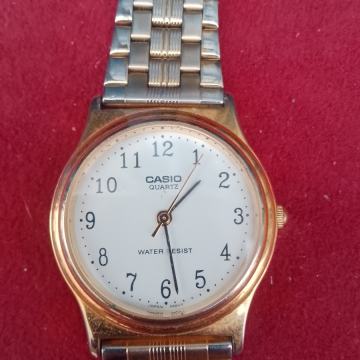 CASIO Qvarts, MTP- 1015,1360  JAPAN