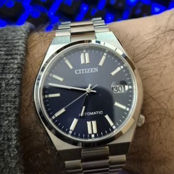 Citizen muški sat