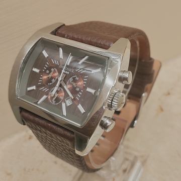 Diesel orginal muški sat DZ 4138C