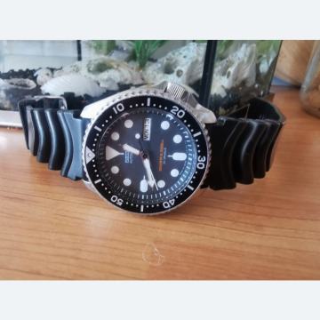 Diver's Seiko SKXOO7J