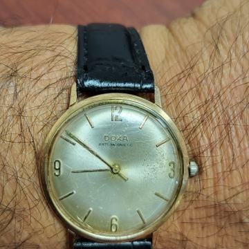 DOXA anti magnetic servisiran zlatno kućište 585