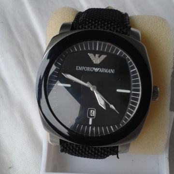 EMPORIO ARMANI, quartz