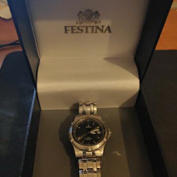 Festina muški sat