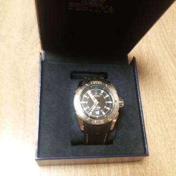 FESTINA RONILAČKI SAT STANJE ODLIČNO