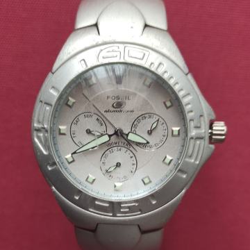 FOSSIL Aluminium Quartz