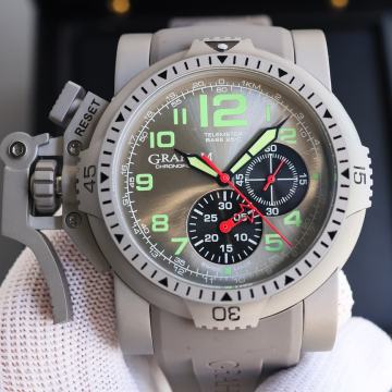Graham Chronofighter Oversize s kvarcnim mehanizmom