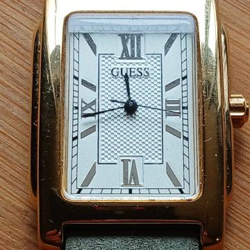 Guess muški qurtz sat