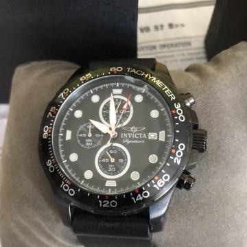 Invicta sat Signature //