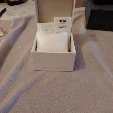 kutija za sat Pierre Cardin