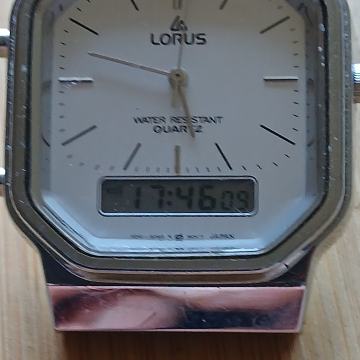 Lorus analogno digitalni muski sat