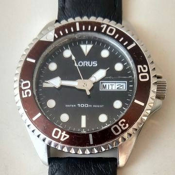 LORUS ronilački sat.