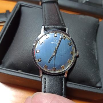 Marvin Vintage navijač s plavim ciferom