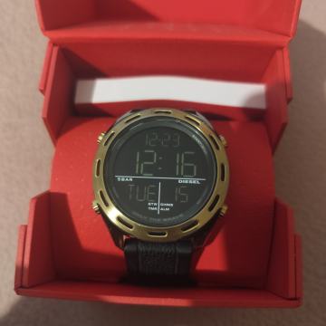 Muški sat Diesel i Cubot x1