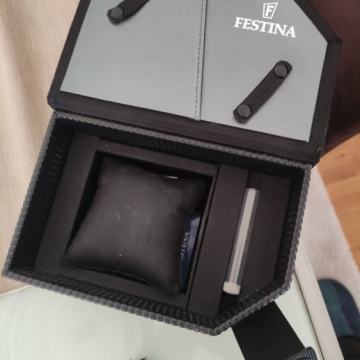 Muški sat FESTINA,,TOP STANJE