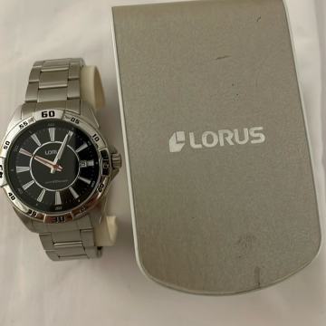 Muški sat  lorus kvarc