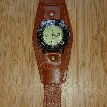 Muški sat retro-novo