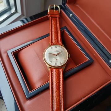 Nacar Vintage navijač 17 rubina iz 60 tih godina