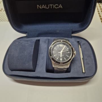 Nautica muški sat
