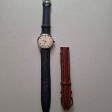 Nivada mehanički sat