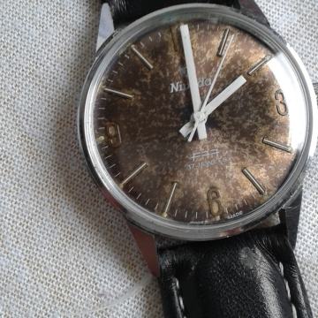 NIVADA, švicarski navijač