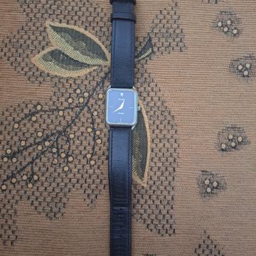 NIVADA - Švicarski sat orginal 45 €