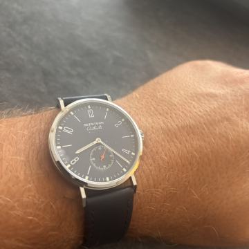 Nomos homage od Seesterna automatik safir