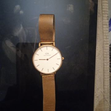 OKRUGLI ZLATNI SAT ZA MUSKARCE