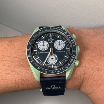 Omega moonswatch Mission on Earth