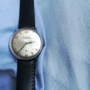 OMIKRON 21 RUBIN, švicarski sat na navijanje