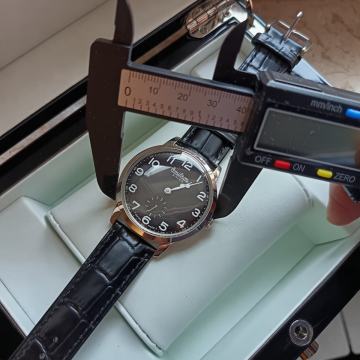 Omikron Jumbo navijač u Mint stanju crni cifer