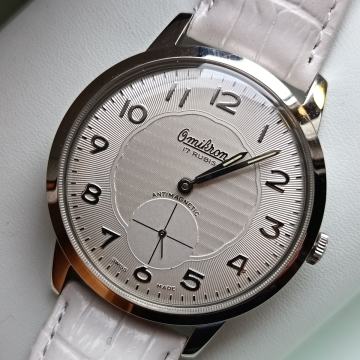 Omikron Jumbo navijač u Mint stanju