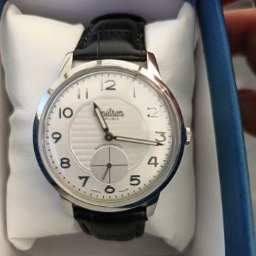 Omikron Jumbo Vintage navijač u Mint stanju