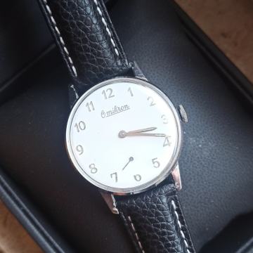 Omikron Swiss Vintage navijač