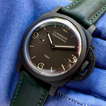 Panerai Luminor 1950 3 Days Power
Reserve
Composite Limited