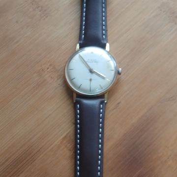 Pirat slim muški vintage sat