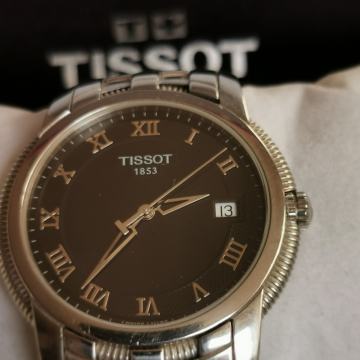 Prekrasan dres sat Tissot  Balade