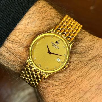 Prekrasan Raymond Weil reference 5568 u pozlati s cirkonima na zlatnom