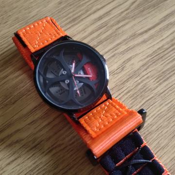 Prekrasan sat u dizajnu alu felgeNovo