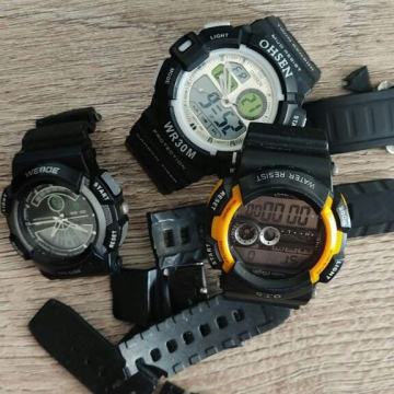 Prodajem 3 muška sata