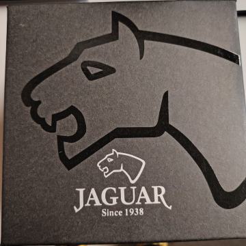 Prodajem Jaguar sat, nošen svega par puta, pod garancijom, 250 e,