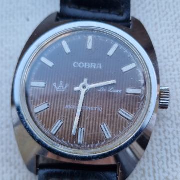 Prodajem m. sat COBRA sačuvan ispravan 45€.