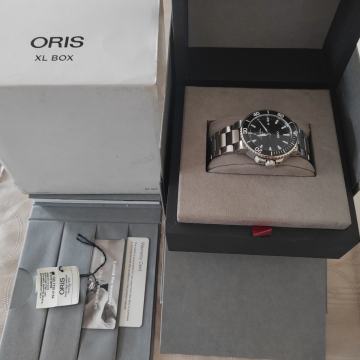 Prodajem, mjenjan sat Oris automatik, stanje novo.