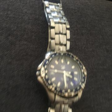 Prodajem muški ručni sat Fossil