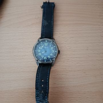 Prodajem muški ručni sat marke Q&Q